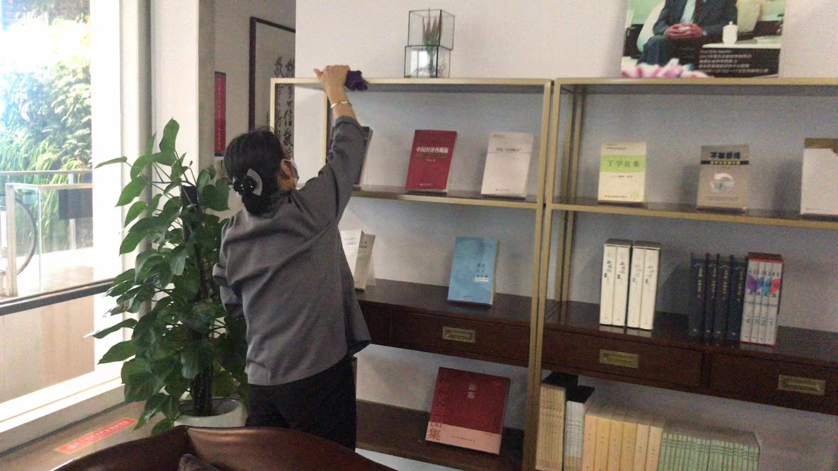 單位開荒清潔有什么注意事項，單位開荒清潔技巧分享